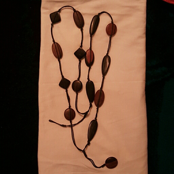 Necklace - Picture 1 of 6